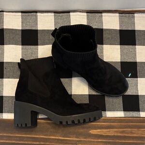 ID Required Black Ankle Boots chunky 4
